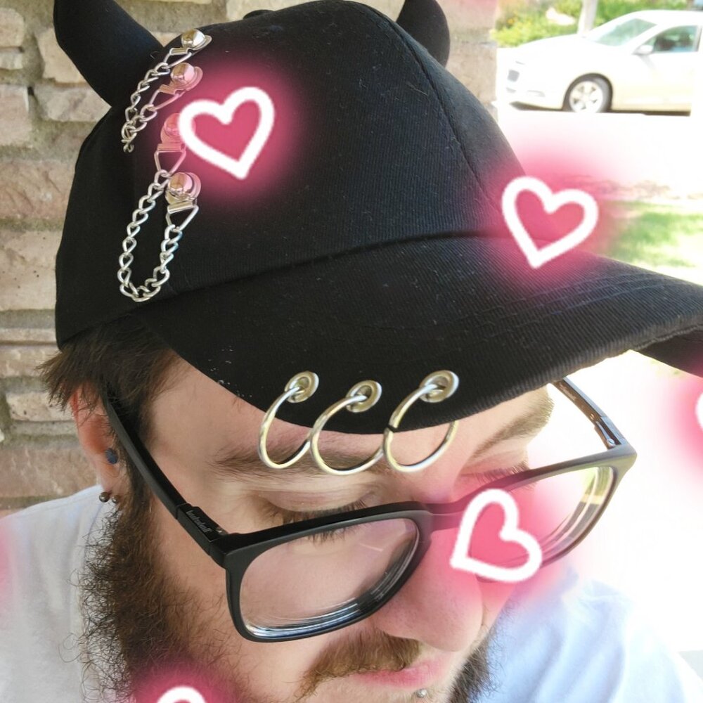 Meet your Posher, Devin